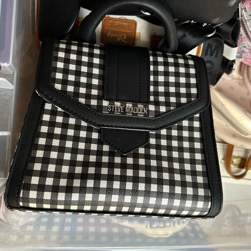 Steve Madden gingham purse black